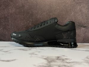 Louis Vuitton Run Away Sneakers: imagen 6