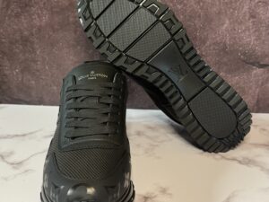 Louis Vuitton Run Away Sneakers: imagen 8