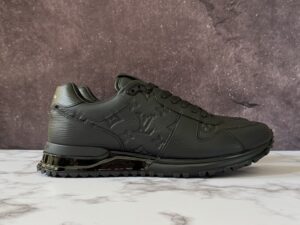 Louis Vuitton Run Away Sneakers: imagen 1