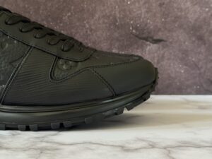 Louis Vuitton Run Away Sneakers: imagen 7