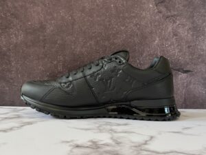 Louis Vuitton Run Away Sneakers: imagen 9