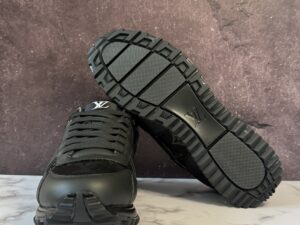 Louis Vuitton Run Away Sneakers: imagen 10
