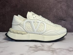 Valentino Garavani Sneakers: imagen 1